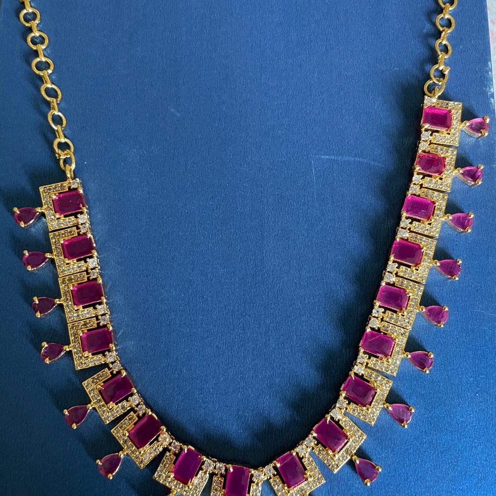 Gold-Tone Necklace with Fuchsia Gem Accents